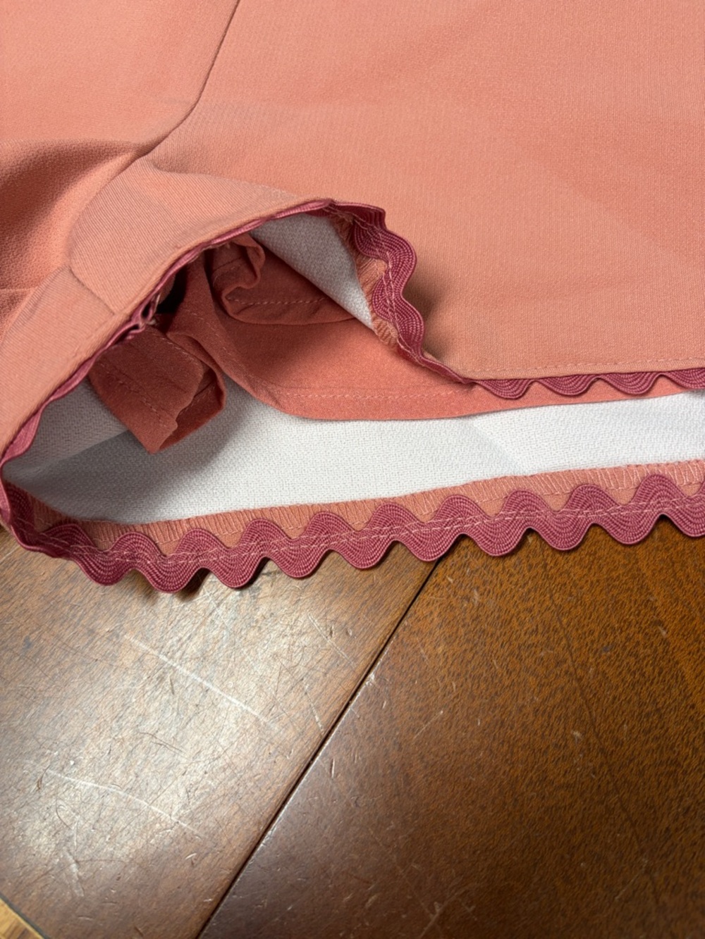 English Factory Coral Scalloped High-Waist Shorts - Picture 3 of 6